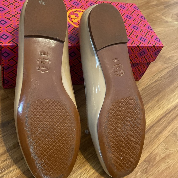 Tory Burch Samantha Patent Leather Flat - Picture 3 of 5